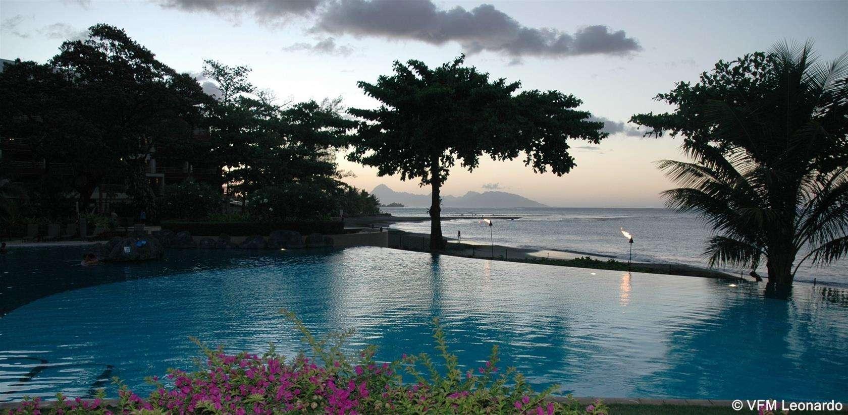 Tahiti Pearl Beach Resort & Spa ภายนอก รูปภาพ